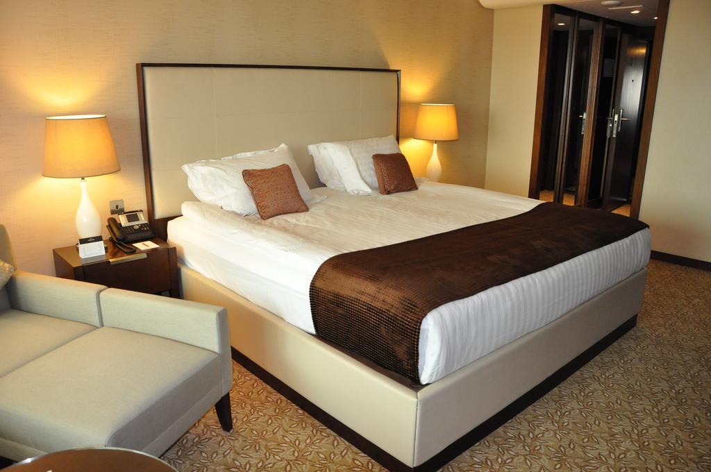 בגדד Royal Tulip Alrasheed Hotel מראה חיצוני תמונה