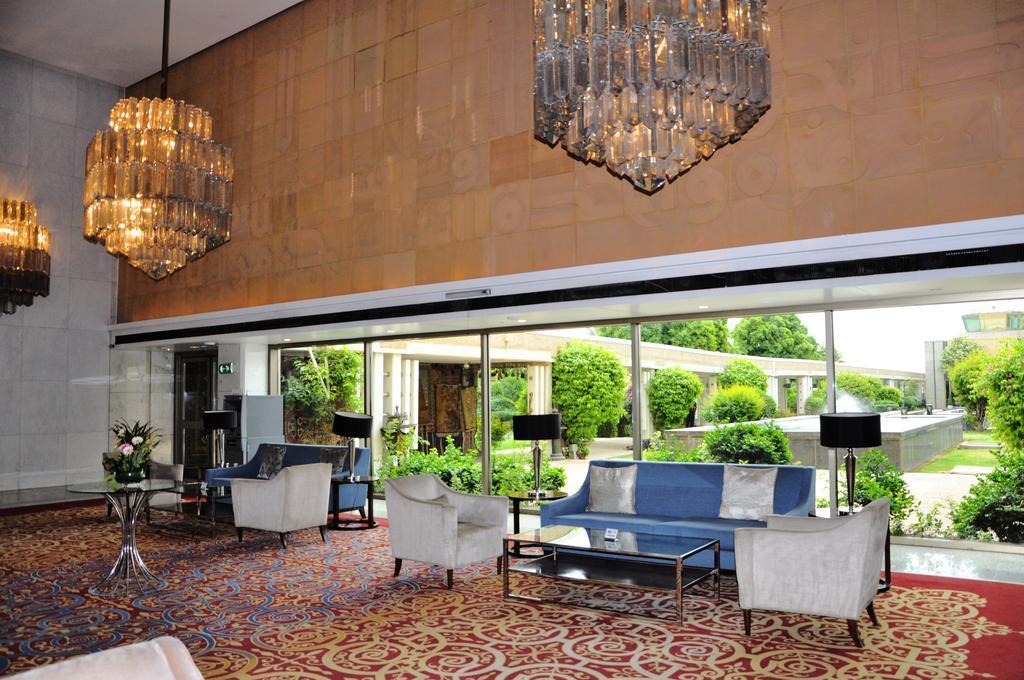 בגדד Royal Tulip Alrasheed Hotel מראה חיצוני תמונה