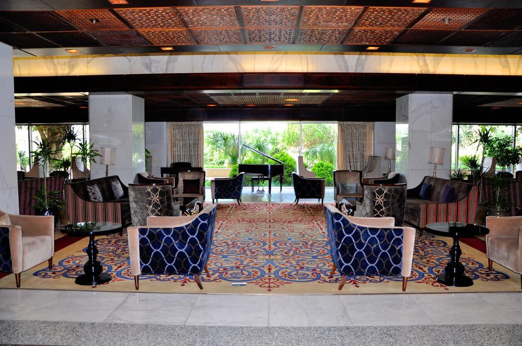 בגדד Royal Tulip Alrasheed Hotel מראה חיצוני תמונה