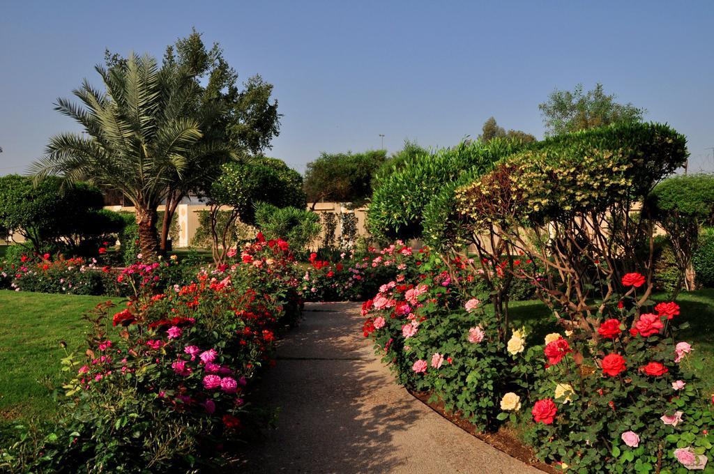 בגדד Royal Tulip Alrasheed Hotel מראה חיצוני תמונה