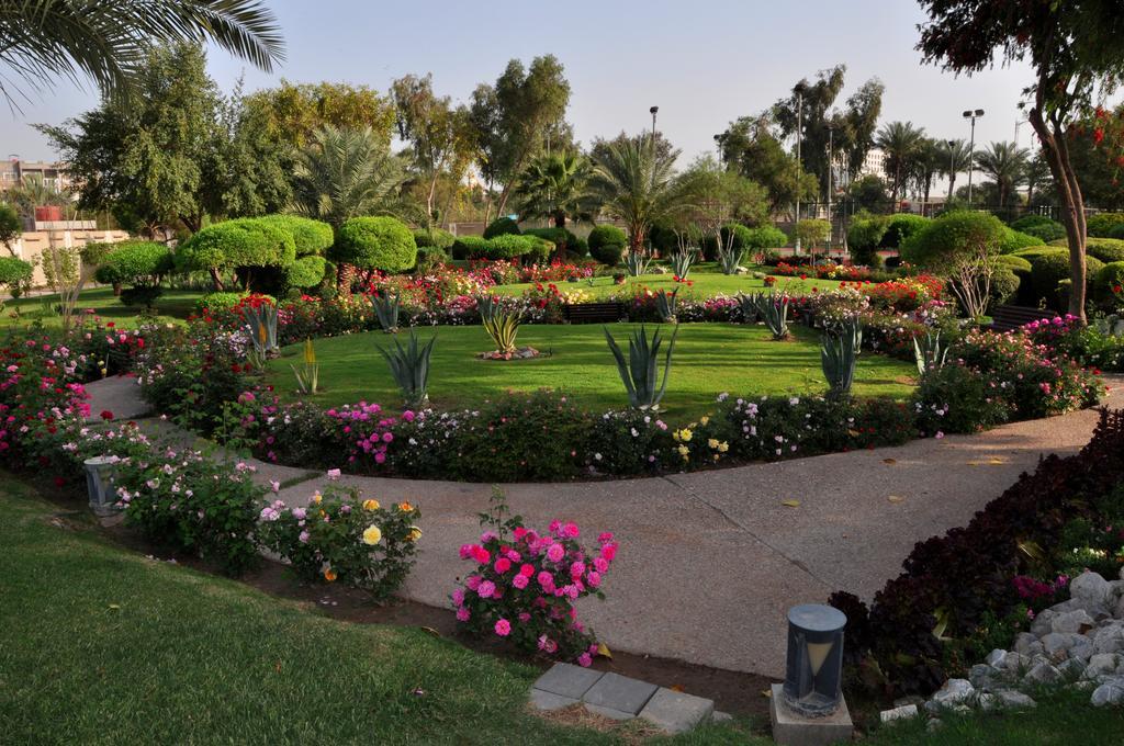 בגדד Royal Tulip Alrasheed Hotel מראה חיצוני תמונה