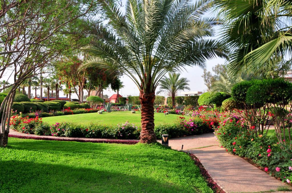 בגדד Royal Tulip Alrasheed Hotel מראה חיצוני תמונה